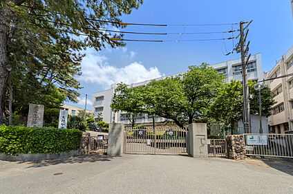 西宮市立大社中学校 現地から1710m。(徒歩22分。)