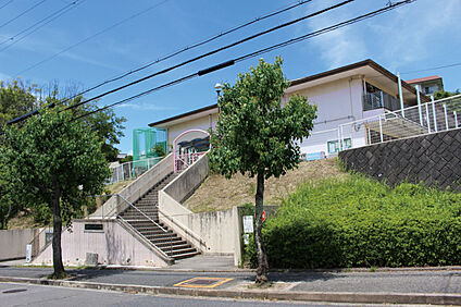 生駒市立なばた幼稚園 現地から600m～620m。(徒歩8分。(最長))