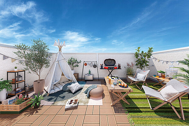 【ルーフトップガーデン】
パラソルやテーブル、ソファなどを置いてゆったりとくつろげる屋上庭園。周りの目も気にならないプライベート空間で、空の眺めを堪能できます。※号棟により採用状況が異なります。