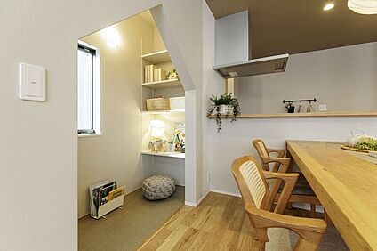 【リーディング・ヌック】