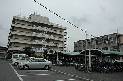 泉大津市役所 約480ｍ(徒歩6分)