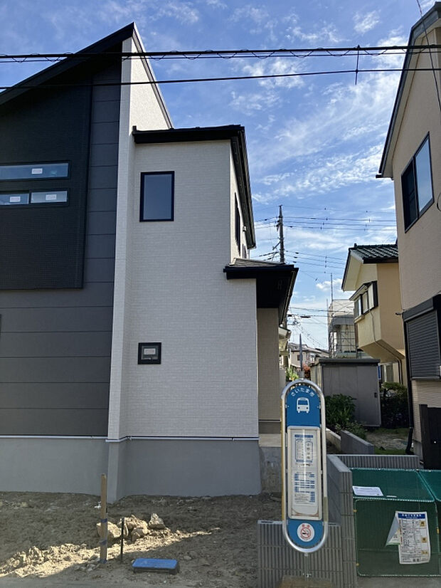 完成が待ち遠しい建築中の新築住宅！これからどんな素敵なお家になるのかワクワクします☆　