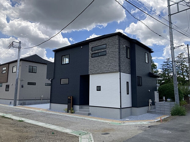 【外観/1号棟】落ち着いたデザインが魅力の外観です！　