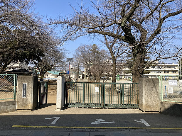 大砂土東小学校（約340m）