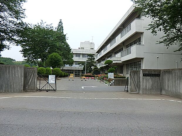 野田市立尾崎小学校(約950m)