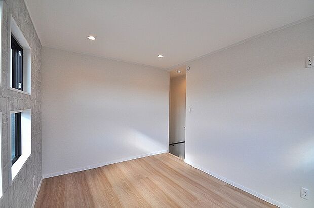 【2Fロフト】吹き抜けの高さを活かしたロフトは、収納や趣味のスペースとしても活躍。居住空間を上手に広げ、暮らしにゆとりと遊び心をプラスできる特別な空間です。