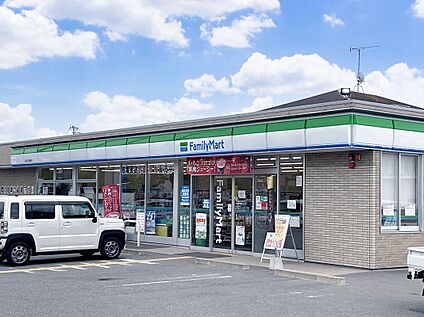 ファミリーマート加古川稲屋店 約850ｍ(徒歩約11分)