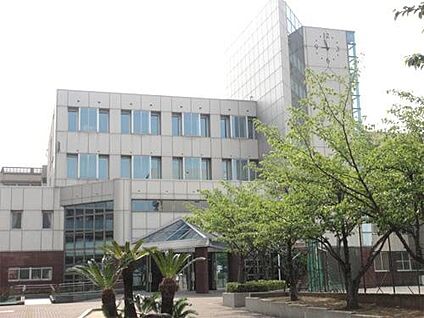 大阪市立難波中学校 約800m(徒歩10分)