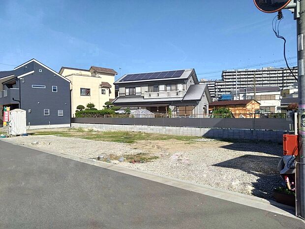 【【現地写真】】南道路や両面道路区画があり、日当たり良好♪住まう人と地球環境に優しい、長期優良住宅パターン選択可☆住まいへのご要望を、是非お聞かせくださいませ！