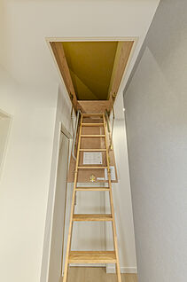 【屋根裏収納/施工例】