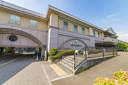 阪神本線「香櫨園」駅 約680～700m(徒歩９分)