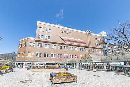 ラポルテ 約1200m(徒歩15分)