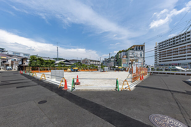 【【現地写真】】造成工事も着々と進んでおり、街並みが完成するのが楽しみですね!KANJUの自由設計でこだわりのマイホームを是非。