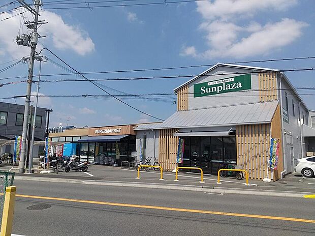 サンプラザ 小山店