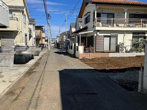 【前面道路含む現地写真】
気になった物件すぐにご見学対応させていただきます♪平日・お仕事帰りなど、いつでもご案内可能です♪周辺環境と併せて、実際に現地をご確認ください♪