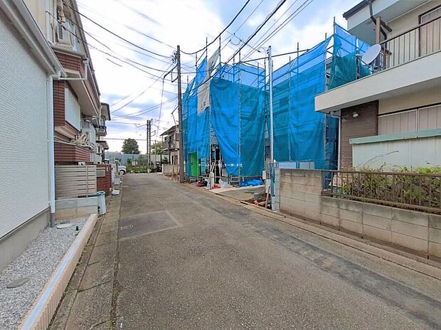 【【前面道路含む現地写真】】気になった物件すぐにご見学対応させていただきます♪平日・お仕事帰りなど、いつでもご案内可能です♪周辺環境と併せて、実際に現地をご確認ください♪