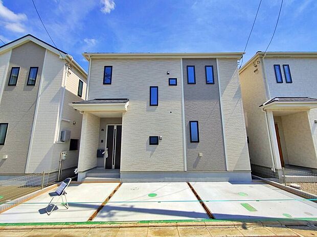 【【現地外観写真】G号棟】一戸建ての大きなメリットは、「自分の土地」を自由に使えること。好きなペットが飼えるほか、ガーデニングやDIY、車やバイクの手入れなど様々な趣味を楽しめます♪