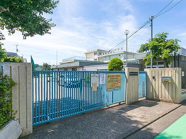 調布市立第八中学校（約1,000m）
