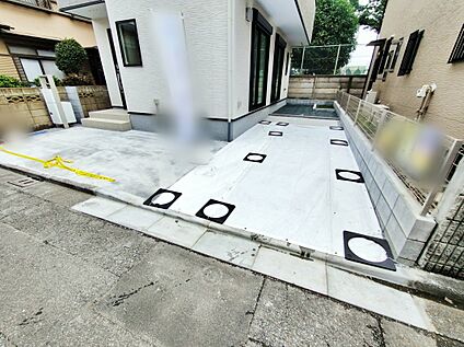 【駐車場】