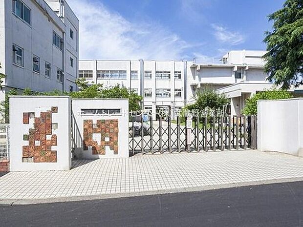 国分寺市立第八小学校（約270m）