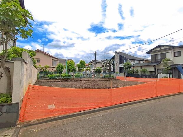 【現地写真】B号棟お客様に合った資金計画書の作成や近隣の完成物件のご紹介も可能です。現地をご覧いただきながら、住まいの夢をお聞かせください♪
