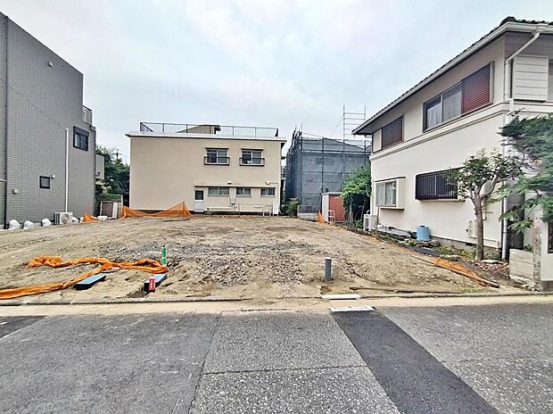 【現地外観写真】京王線「府中」駅バスで5分、「学園通郵便局」バス停徒歩4分♪利便性も良く通勤通学にも便利な立地です☆