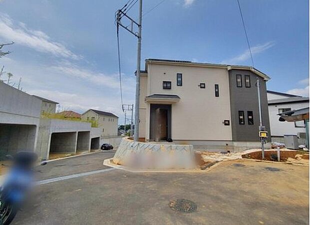 【【前面道路含む現地写真】】気になった物件すぐにご見学対応させていただきます♪平日・お仕事帰りなど、いつでもご案内可能です♪周辺環境と併せて、実際に現地をご確認ください♪