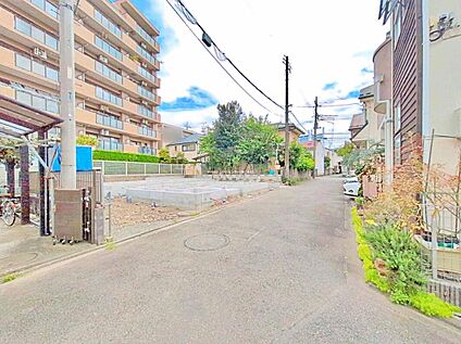前面道路含む現地写真