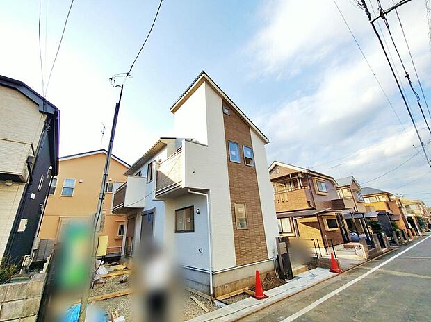 【現地外観写真】住宅性能評価で耐震等級３（最高等級）を取得！お客様を守る大切な住宅だからこそ、第三者の検査を受けて安心して住んでいただける住宅をご案内させて頂きます。
