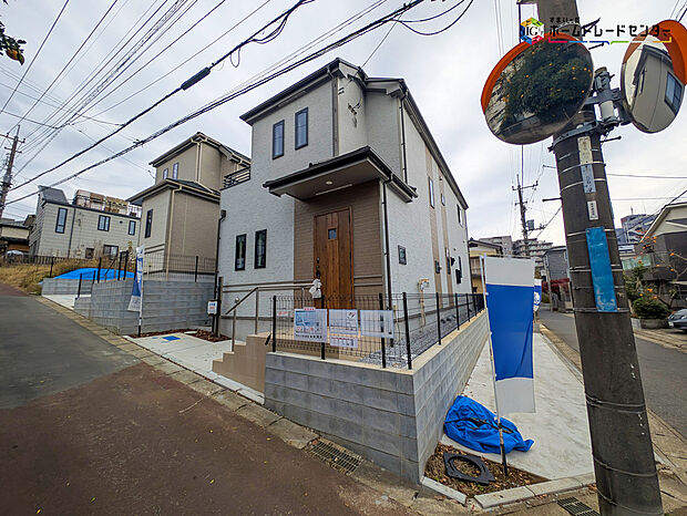 2025年8月完成!
平日・お仕事帰りなど、いつでもご案内致します!
お気軽にお問い合わせ下さい♪