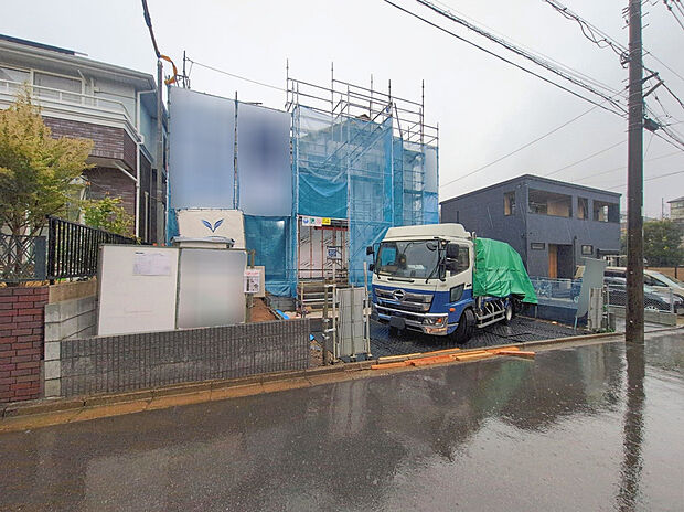 嬉しい仕様・設備がたくさん！
全居室南向き、水廻り集中設計、浴室乾燥機、和洋室、WIC、SC、パントリー、廊下収納、ワイドバルコニー、南庭、駐車3台可能等！