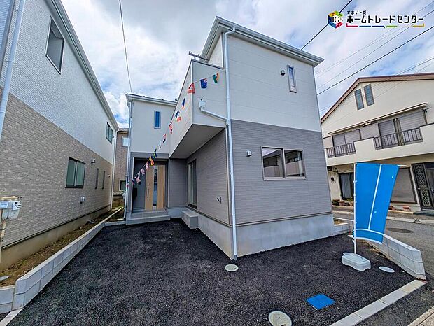 ≪嬉しい仕様設備！≫
南向き、浴室乾燥機、水廻り集中設計、SIC、リビング収納、ホール物入、全居室ペアガラス、防犯カメラ、駐車2台可能等！