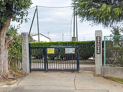 野田市立川間中学校 1700ｍ(徒歩22分)