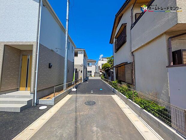 【前面道路含む現地写真】2026年4月完成！
平日・お仕事帰りなど、いつでもご案内致します！
お気軽にお問い合わせ下さい♪