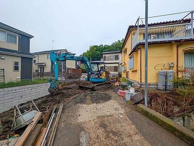 【現地外観写真】安心の「住宅性能評価」取得物件!
耐震等級3!地震に強い家!
国土交通大臣認定の第三者機関による厳重なチェックを行い、安心・安全な新築一戸建てを提供します。