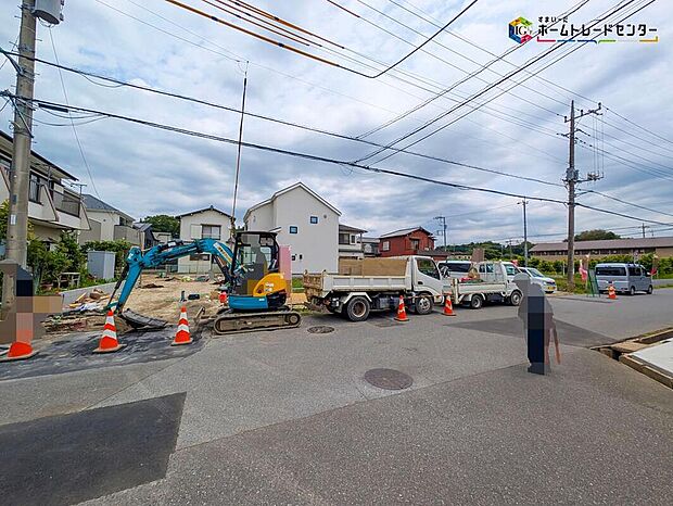 【前面道路含む現地写真】2026年6月完成！
平日・お仕事帰りなど、いつでもご案内致します！
お気軽にお問い合わせ下さい♪