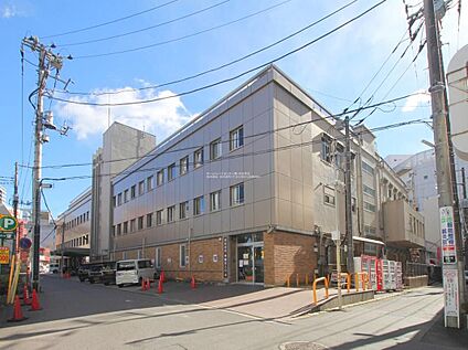 岡田病院 860ｍ(徒歩11分)