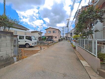 前面道路含む現地写真