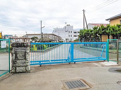 野田市立二川中学校 450ｍ(徒歩6分)