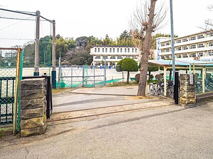 我孫子市立布佐中学校 1600ｍ(徒歩20分)