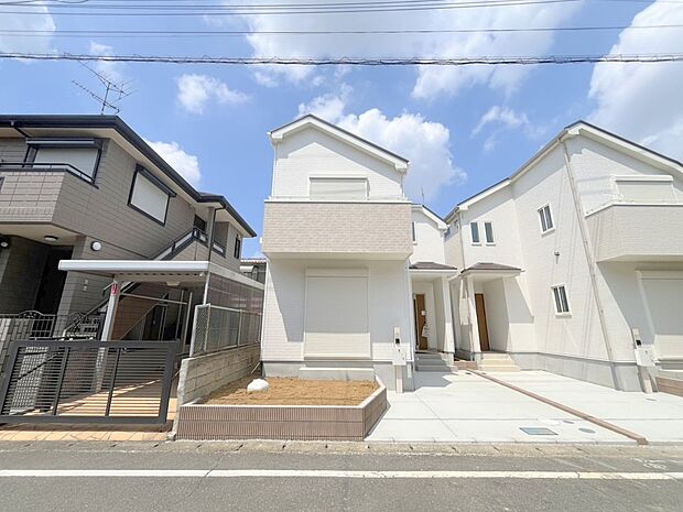 ◆大きな窓は遮音性に優れたペアガラスの窓となっています。リビングでたくさんはしゃいで遊んでも、お子様の声を気にしなくて大丈夫です♪