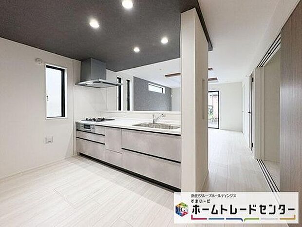 ◆LDKはご家族みんなが揃う大切な空間です♪テーブルやソファ、カーテン選び、レイアウトを考えるのも楽しいですね♪笑顔溢れる楽しい暮らしをイメージしながらご見学ください♪