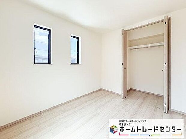 ◆2階の各居室にはそれぞれ収納を完備!しっかりとした容量のスペースを確保しているので、お部屋は美しい空間を保てますね♪