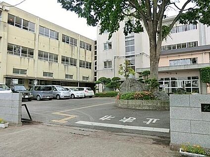 北本市立東中学校 1520m(徒歩19分)