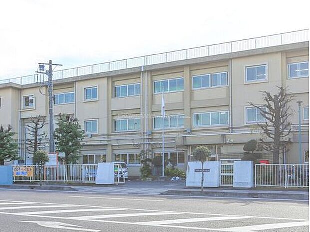 さいたま市立大宮南小学校(約850m)