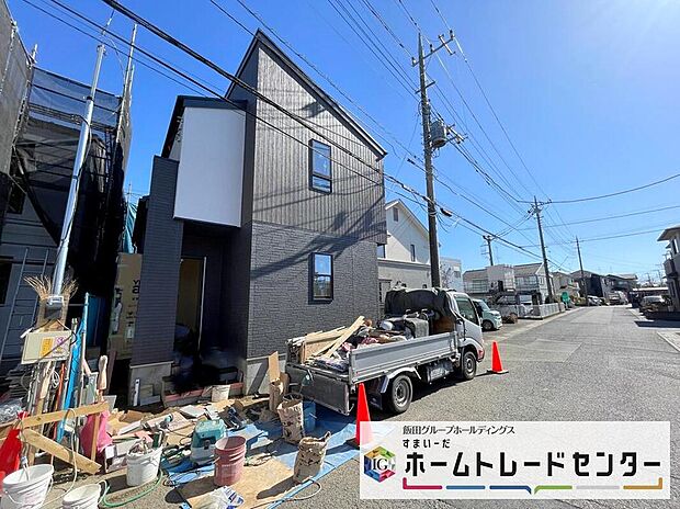 【前面道路含む現地写真】◆平日・お仕事帰りなど、いつでもご案内させていただきます！デザイン・目に見える設備面も大切ですが、耐震構造で地震に強い家の為、次代へ繋ぐ強固な住宅です。