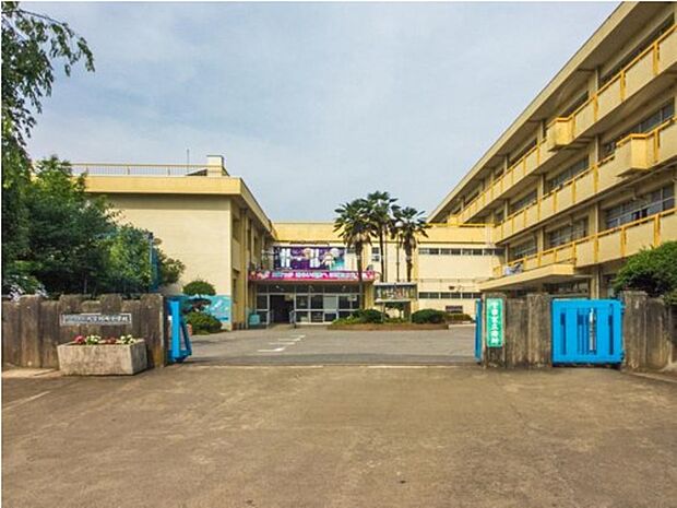 さいたま市立大宮別所小学校（約1,800m）