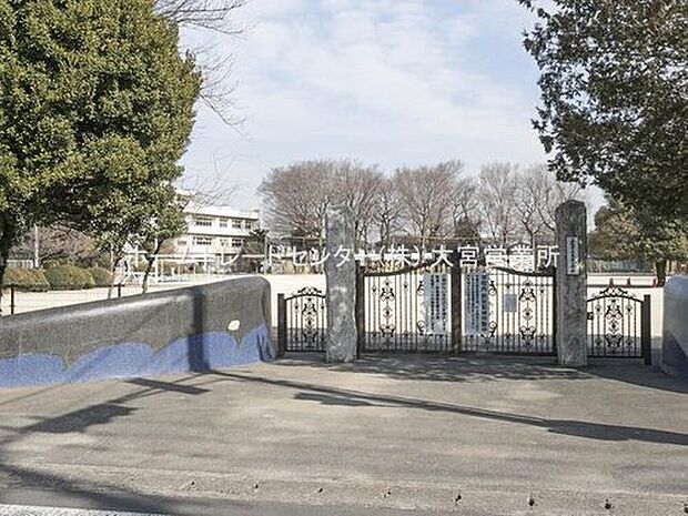 上尾市立大石小学校（約900m）