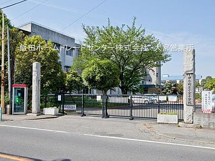 伊奈町立小室小学校 1600m(徒歩20分)