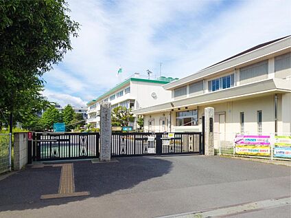 桶川市立桶川小学校 550m(徒歩7分)